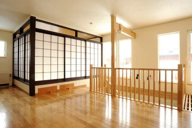 ロッククライミングができる家 リビング